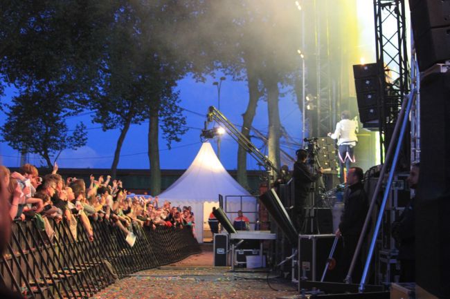 Location pour faire la fête a des concerts, tentes pour la sécurité en Normandie